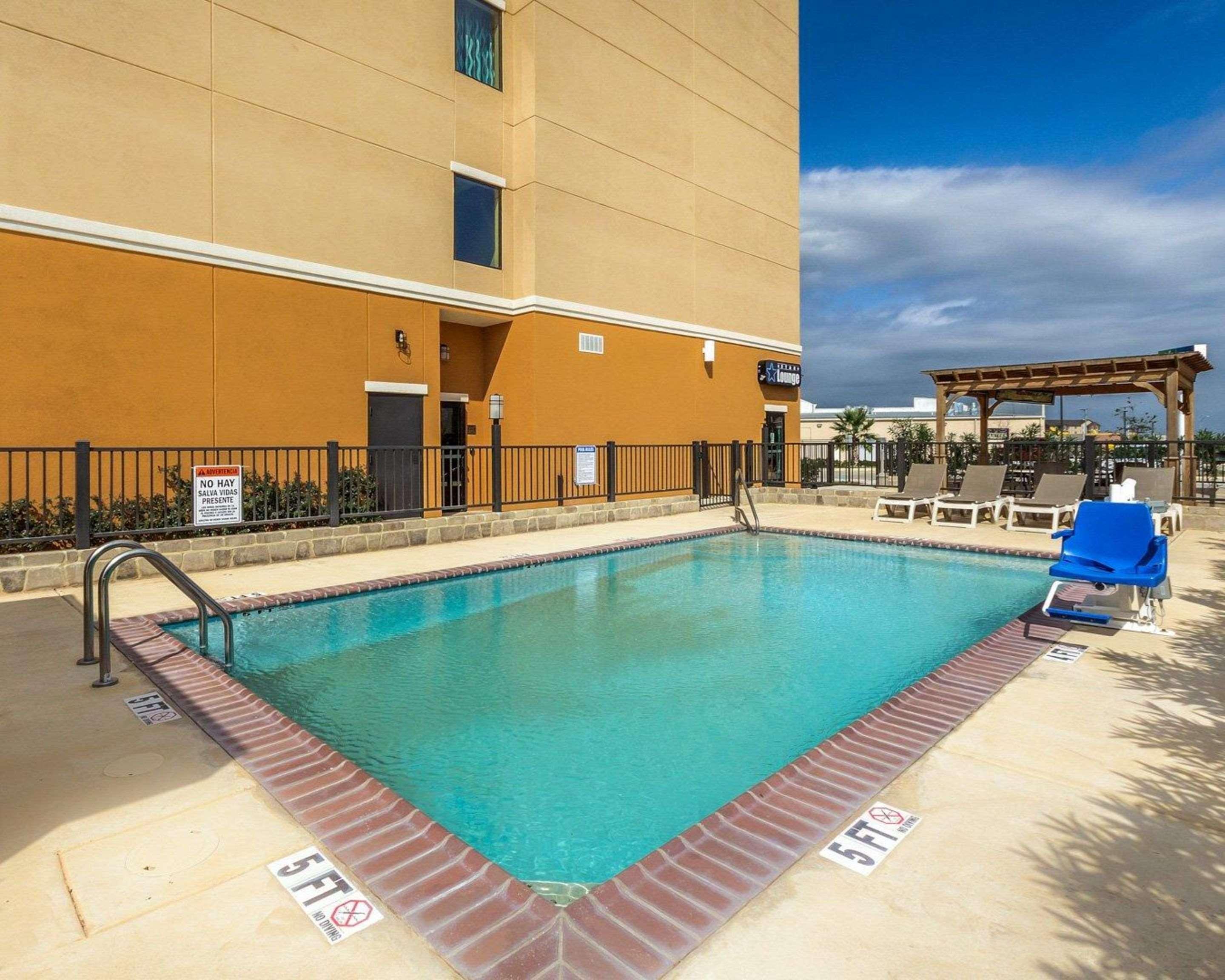 Comfort Suites Cotulla Near I-35 Ngoại thất bức ảnh